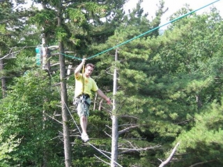  路线布雷斯地区布尔格附近的树林中 